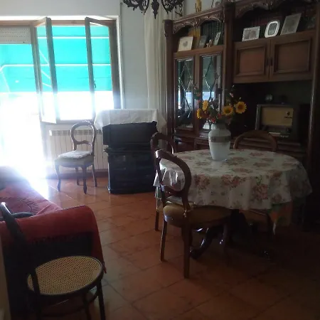 Casa Al Mare Фоллоника